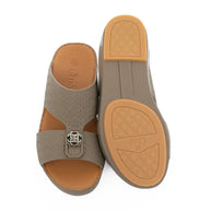 صنادل عربية من الجلد الطبيعي