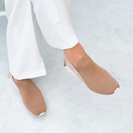 Lightweight Slip-on Knitted Sneakers