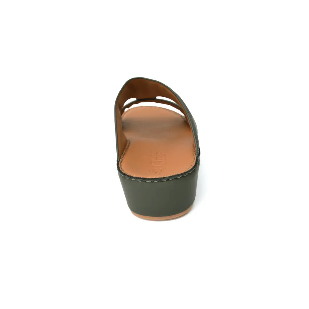 Lizard Textured Arabic Sandal