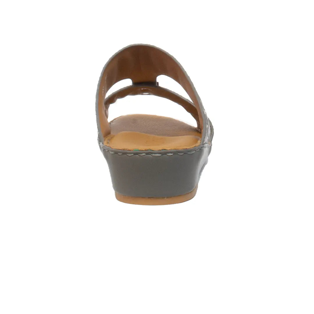 Kids-Genuine-Calf-Leather-Arabic-Slippers-in-Rubber-Finish