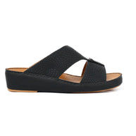 Classic Leather Arabic Slipper With Embossed Pattern