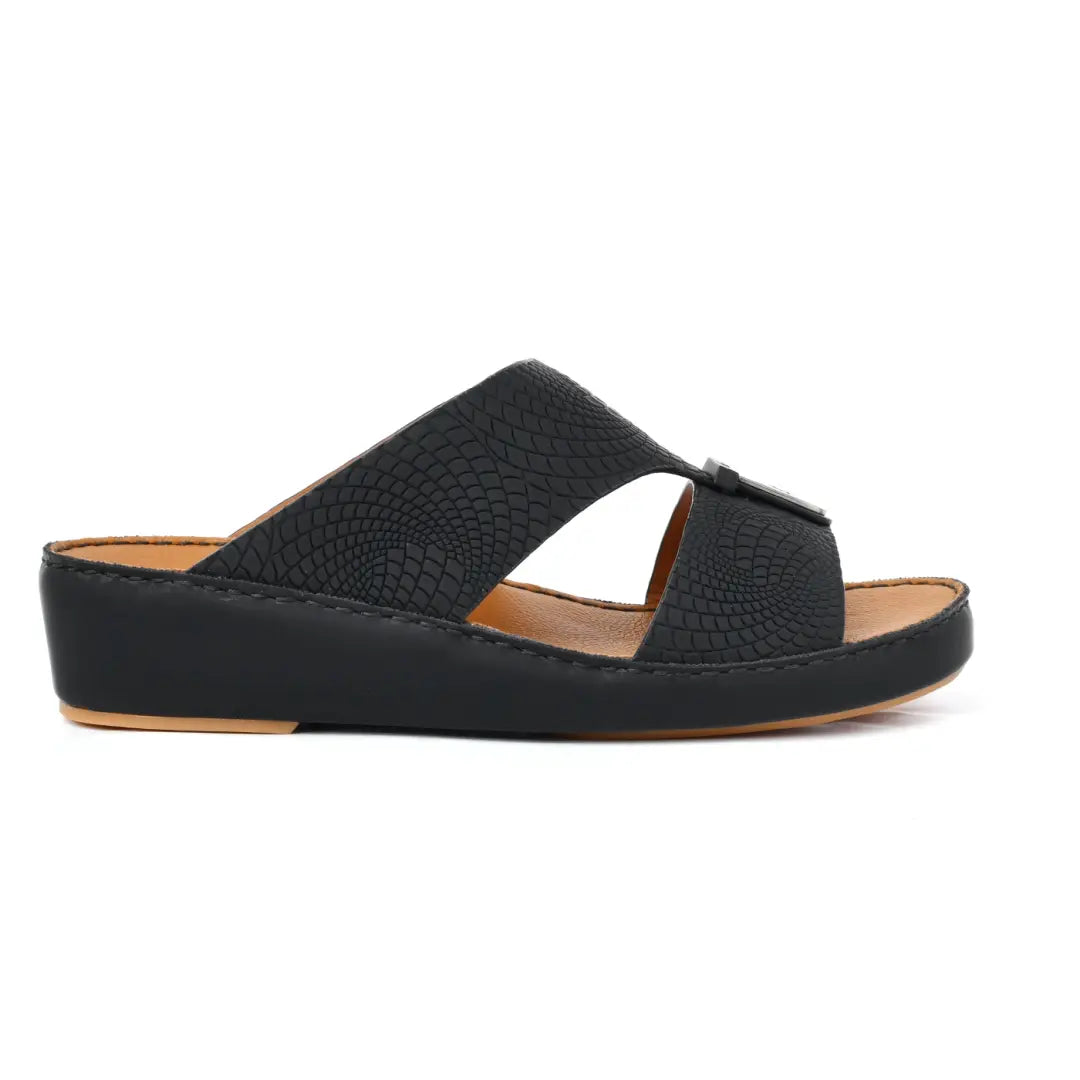 Classic Leather Arabic Slipper With Embossed Pattern