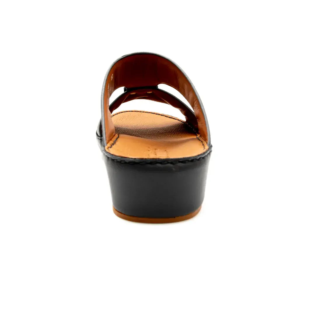 Premium Saffiano Leather Arabic Sandal