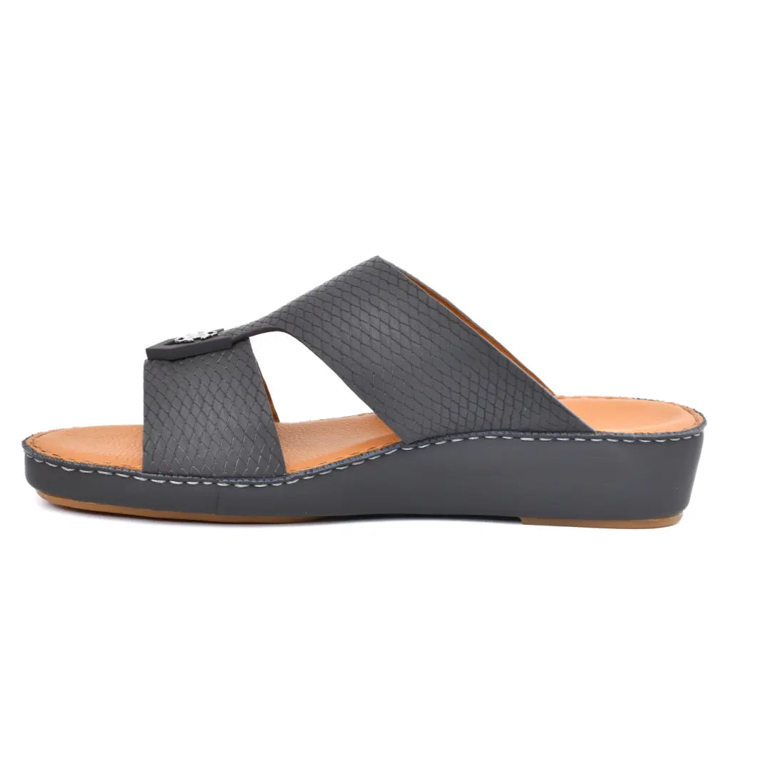 Chic Diamond Pattern Rubber Finish Arabic Sandals